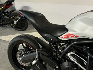 2019 Ducati Monster 797, белый, 750000 рублей, вид 3