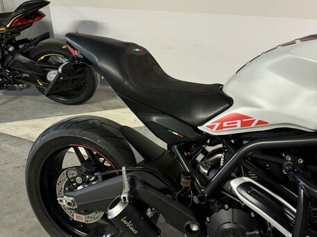 2019 Ducati Monster 797, белый, 750000 рублей, вид 3