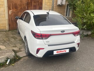 2018 Kia Rio IV, белый, 1000000 рублей, вид 2