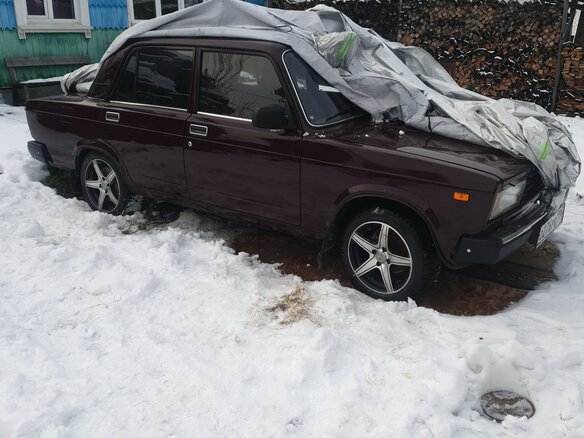 2008 Lada (ВАЗ) 2105, красный, 500000 рублей