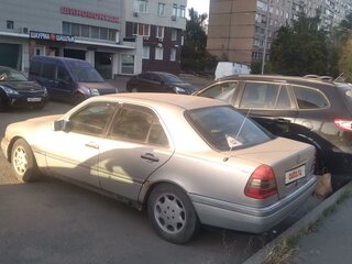 1997 Mercedes-Benz C-Класс 180 5-speed I (W202), серебристый, 235000 рублей, вид 4