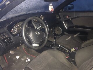 2004 Hyundai Tiburon II (GK), белый, 120000 рублей, вид 3