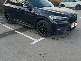 2020 BMW X1 18i sDrive II (F48) Рестайлинг, чёрный, 2650000 рублей, вид 3