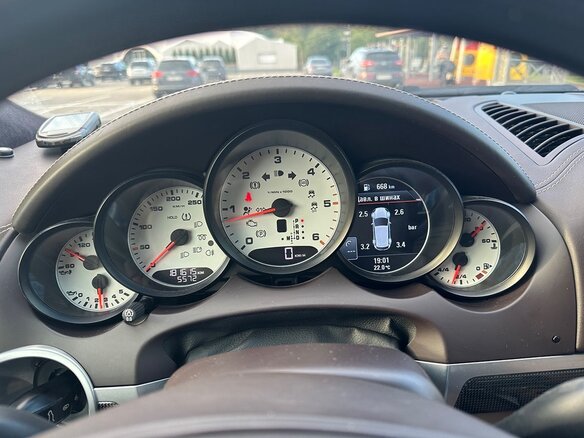 2013 Porsche Cayenne S Diesel II (958), белый, 3990000 рублей - вид 12