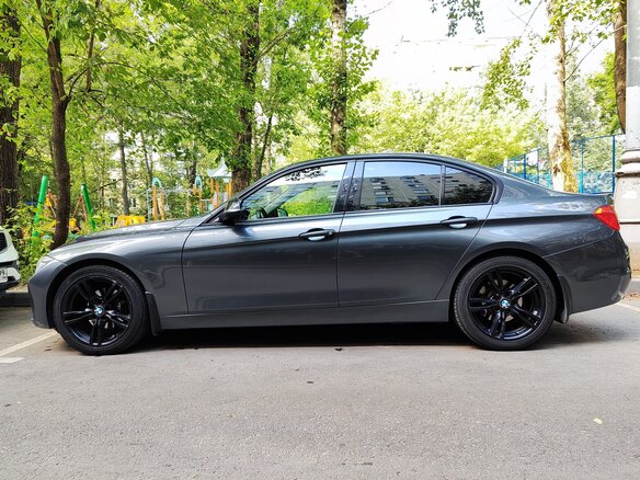 2012 BMW 3 серии 320i xDrive VI (F3x), серый, 1550000 рублей