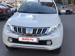 2015 Mitsubishi L200 V, белый, 2370000 рублей, вид 1