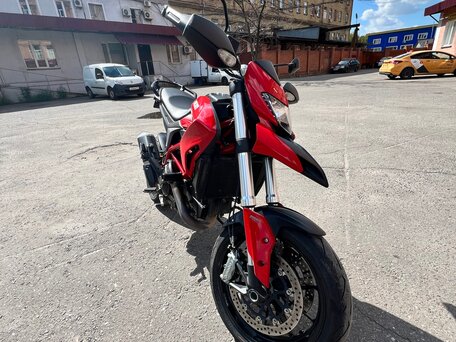 2015 Ducati Hypermotard, красный, 800000 рублей, вид 3