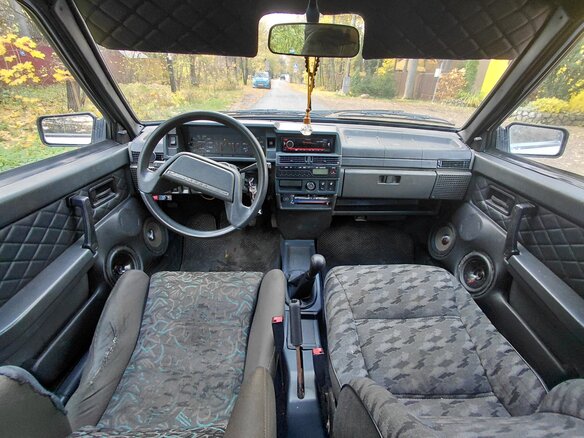 2002 Lada (ВАЗ) 21093i, серебристый, 180000 рублей - вид 10