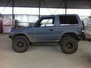 1993 Mitsubishi Pajero II, серый, 850000 рублей, вид 2