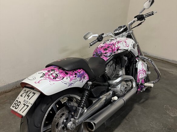 2011 Harley-Davidson V-Rod Muscle, розовый, 1300000 рублей - вид 1