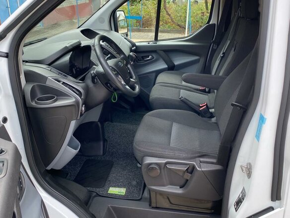 2015 Ford Transit Custom, белый, 2500000 рублей - вид 13
