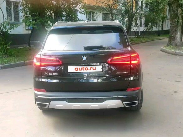 2019 BMW X5 40i IV (G05/G18), чёрный, 5300000 рублей - вид 4