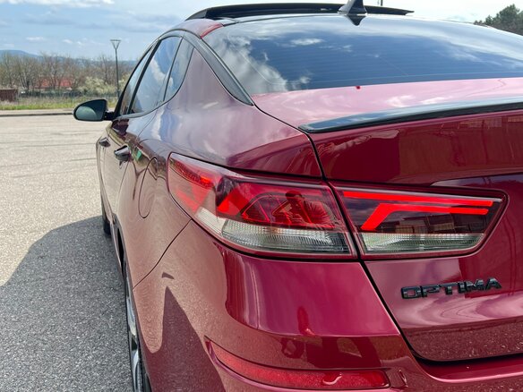2019 Kia Optima IV Рестайлинг, красный, 2200000 рублей - вид 16
