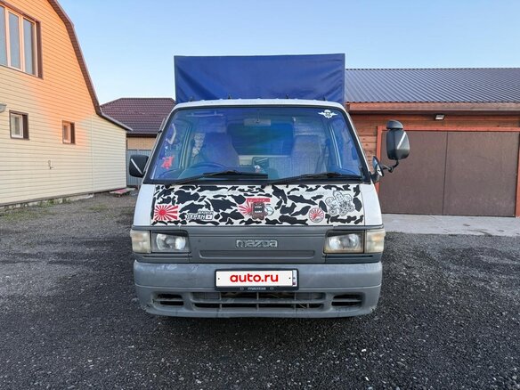 1999 Mazda Bongo IV, белый, 945000 рублей - вид 1