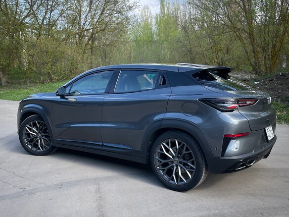 2021 Changan UNI-T I, серый, 1740000 рублей - вид 12
