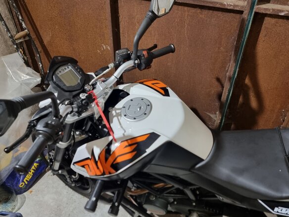 2014 KTM 200 Duke, белый, 200000 рублей - вид 4