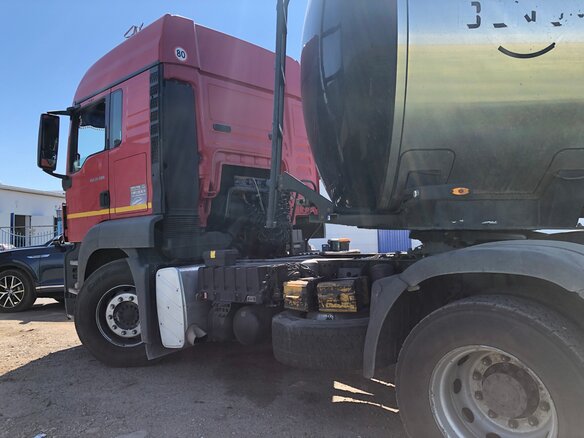 2012 MAN TGS, красный, 1590000 рублей - вид 4