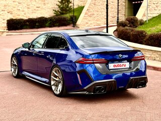 2024 BMW M5 VII (G90), синий, 22360000 рублей, вид 4