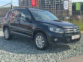 2013 Volkswagen Tiguan I Рестайлинг, чёрный, 899000 рублей, вид 2