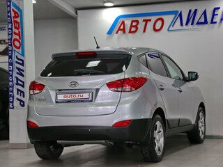 2014 Hyundai ix35 I Рестайлинг, серебристый, 1200000 рублей, вид 3