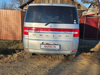 2010 Mitsubishi Delica D:5 I, серебристый, 1700000 рублей, вид 3