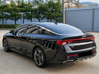 2022 Kia K5 III, чёрный, 2320000 рублей, вид 5