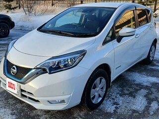 2019 Nissan Note e-Power II Рестайлинг, белый, 1360000 рублей, вид 2