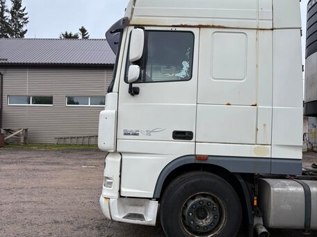 2012 DAF XF 105, белый, 4200000 рублей, вид 2