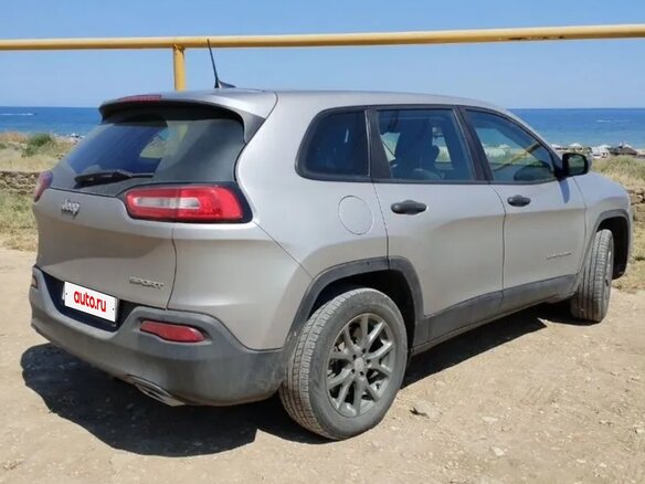 2017 Jeep Cherokee V (KL), серый, 1960000 рублей - вид 2