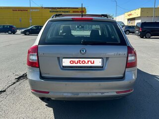 2011 Skoda Octavia DSG7 II (A5) Рестайлинг, серый, 780000 рублей, вид 3