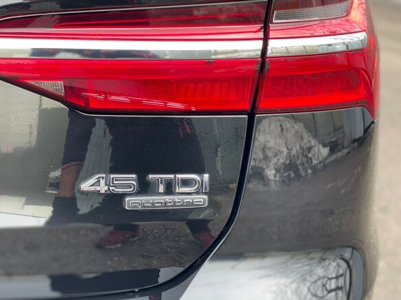 2019 Audi A6 45 TDI V (C8), чёрный, 5250000 рублей - вид 19