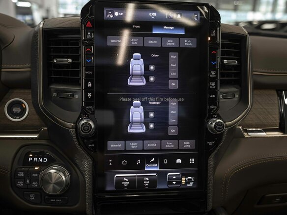 2026 Ram 1500 Crew Cab V Рестайлинг, синий, 9590000 рублей - вид 37