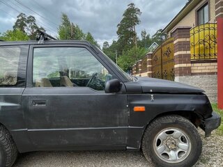 1990 Suzuki Escudo I, чёрный, 210000 рублей, вид 3