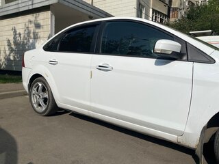 2010 Ford Focus II Рестайлинг, белый, 620000 рублей, вид 4