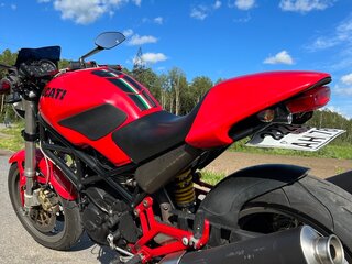 2005 Ducati Monster 400, красный, 330000 рублей, вид 1