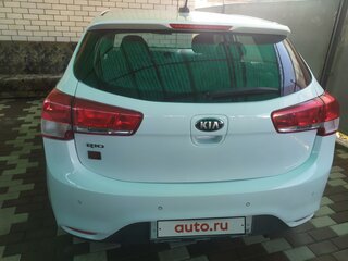 2017 Kia Rio III Рестайлинг, белый, 1700000 рублей, вид 1