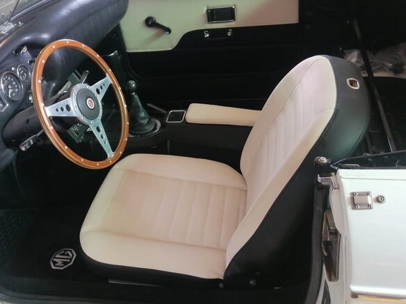 1970 MG MGB, белый, 3200000 рублей - вид 5