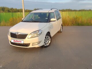 2013 Skoda Roomster I Рестайлинг, белый, 675000 рублей, вид 1
