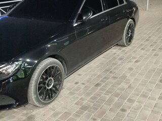 2018 Mercedes-Benz E-Класс 200 V (W213, S213, C238), чёрный, 2780000 рублей, вид 5