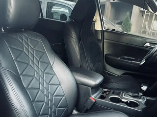2018 Kia Sportage IV Рестайлинг, белый, 2500000 рублей, вид 3