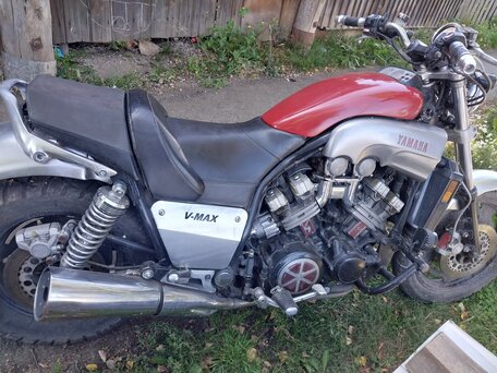 1993 Yamaha V-Max 1200, красный, 400000 рублей, вид 3