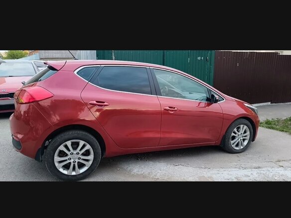 2013 Kia Ceed II, красный, 1150000 рублей - вид 2