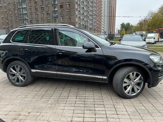 2013 Volkswagen Touareg II, чёрный, 1999999 рублей, вид 2