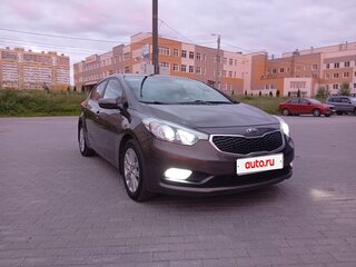 2013 Kia Cerato III, бежевый, 1100000 рублей, вид 3
