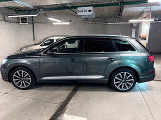 2015 Audi Q7 II (4M), серый, 3550000 рублей, вид 4