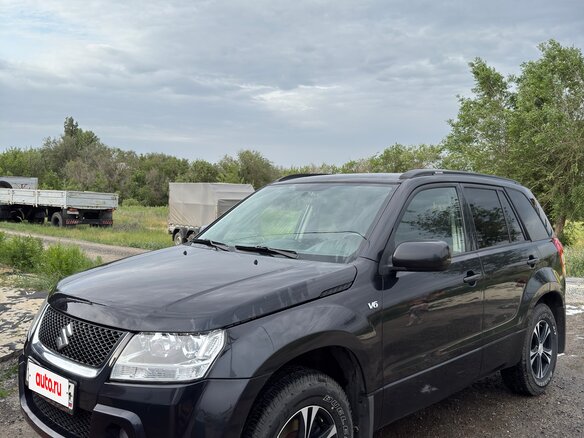 2005 Suzuki Grand Vitara II, чёрный, 800000 рублей