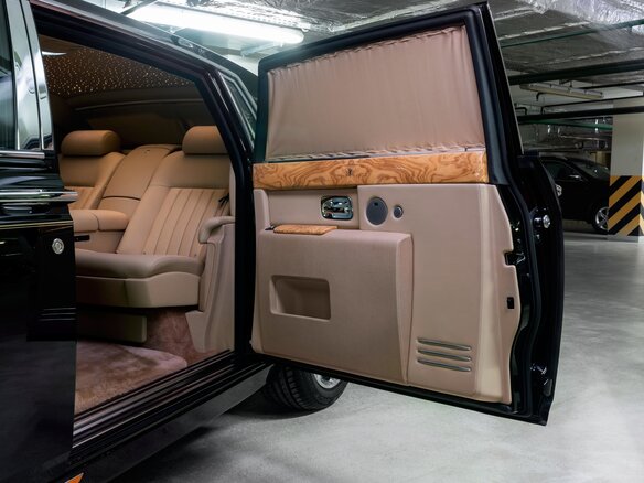 2008 Rolls-Royce Phantom Long VII, чёрный - вид 10