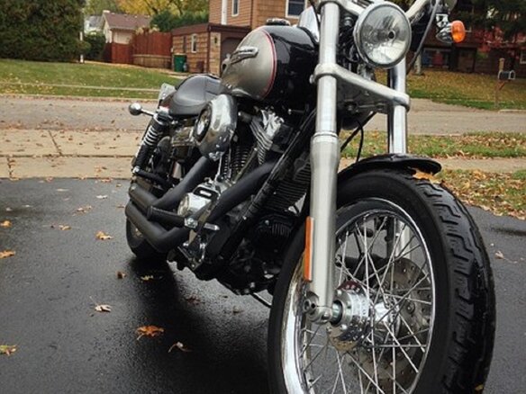2009 Harley-Davidson Dyna Super Glide, чёрный - вид 3