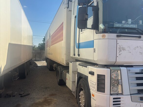 2001 Renault Magnum, белый, 2100000 рублей - вид 2