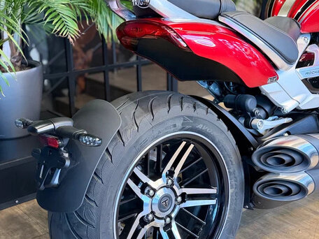 2023 Triumph Rocket III, красный, 2990000 рублей, вид 5